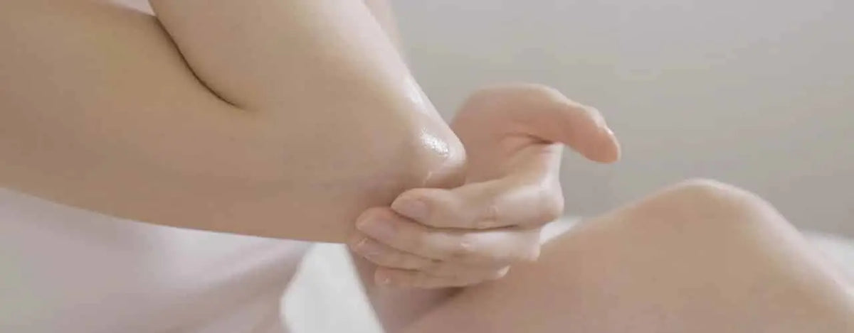 DERMAXIL Hydrating Body Moisturiser: Nourish and Protect Your Sensitive Skin