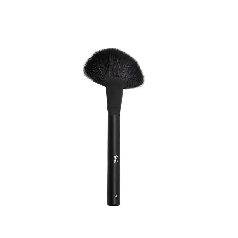 Fan Brush – Professional Highlighter, Powder & Blending Makeup Brush
