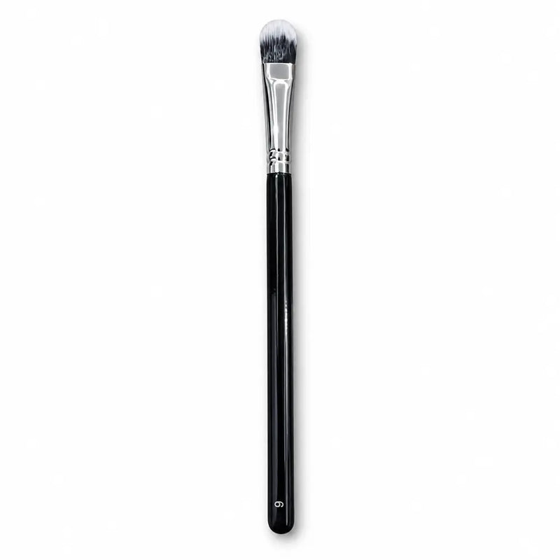 Beauty Creations 9 Oval Concealer/Shadow Brush - Black Handle Silver Ferrule - 114