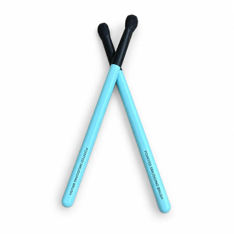 Pointed Smudging Brush - Blue Handle, Black Ferrule - 128