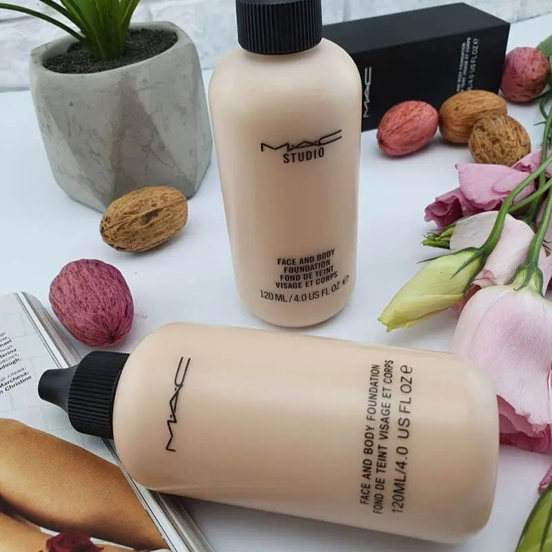 MAC Studio Face and Body Foundation 120ml