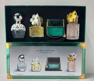 Marc Jacobs 4-Piece Perfume Gift Set 30ml x 4