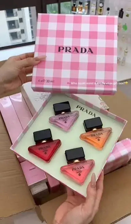 Prada Paradoxe Eau de Parfum Women's Fragrance Discovery Set 4 Pcs