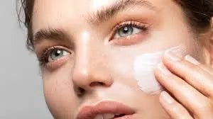 Day-Creams-with-SPF Derma.pk