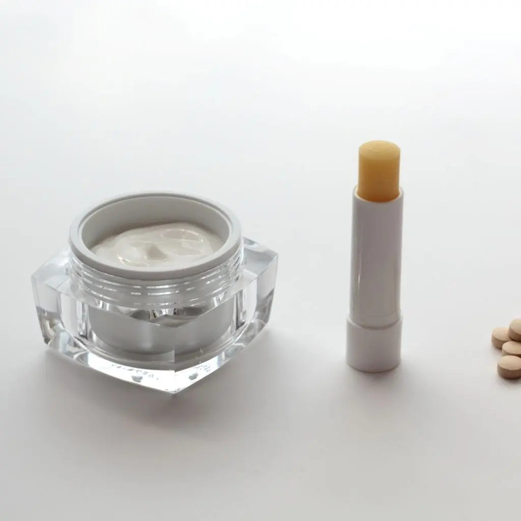 Isotretinoin Derma.pk