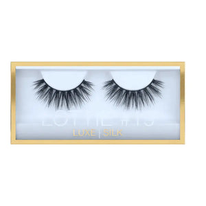 Huda Beauty Luxe Silk Eyelash in Style Lottie #19
