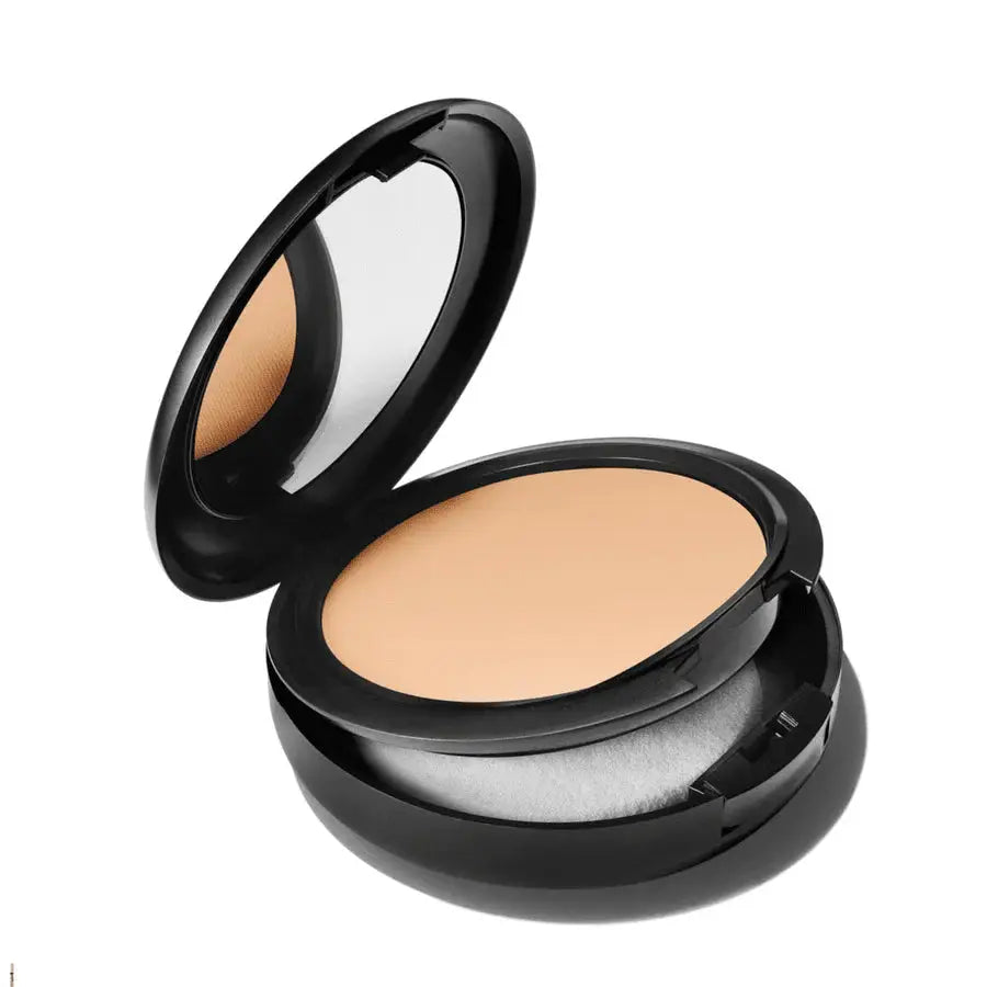 MAC STUDIO FIX POWDER PLUS FOUNDATION IN SHADE NC15 