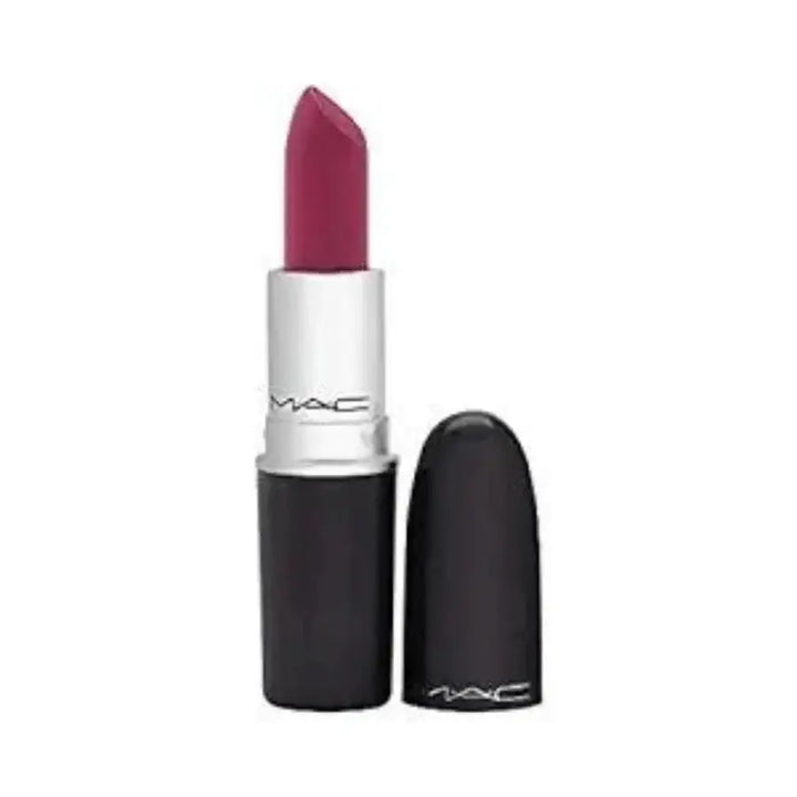 MAC LIPSTICK IN SHADE FLAT OUT