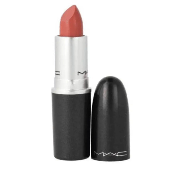 MAC LIPSTICK DOWN TO AN ART
