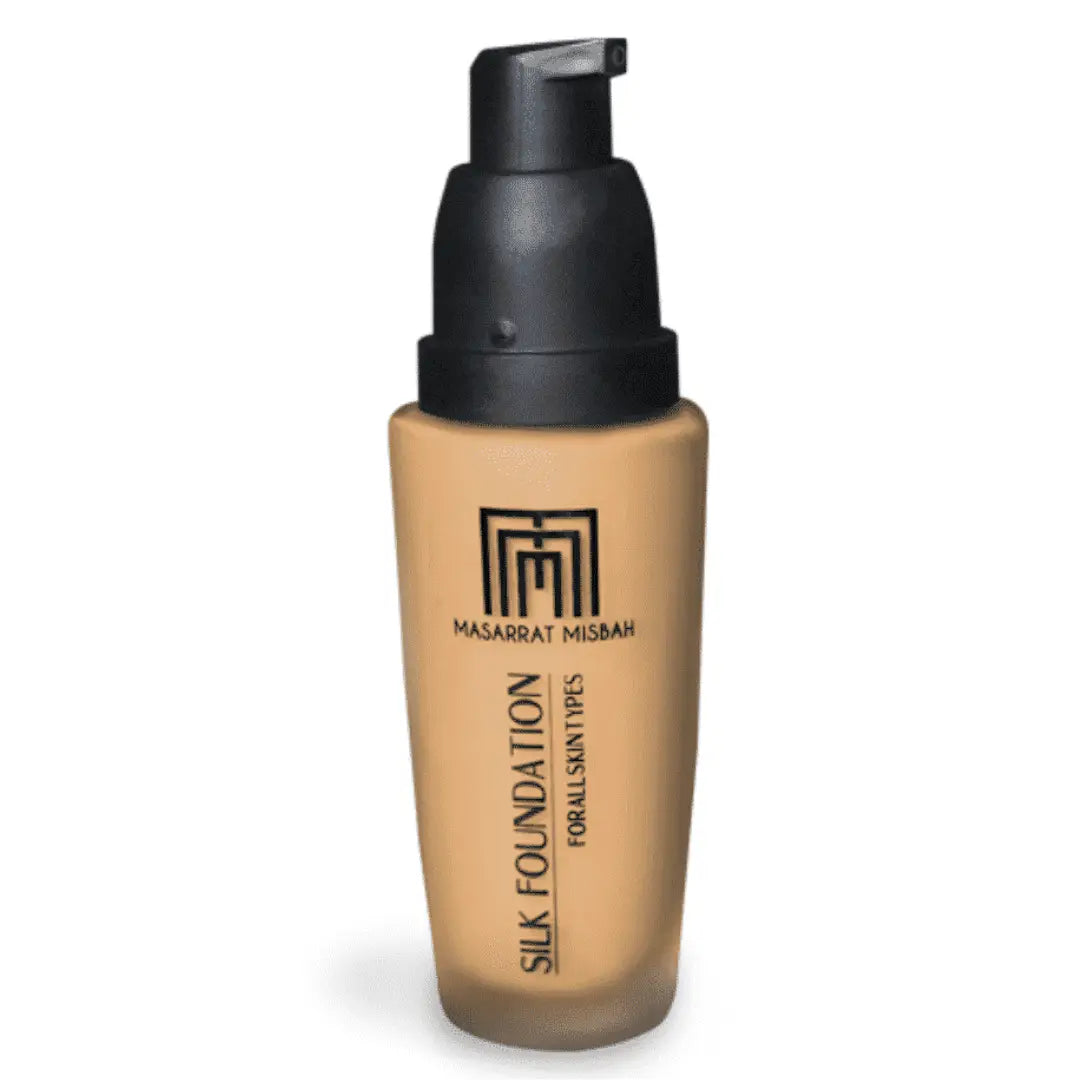 MM Silk Foundation Warm Oak 35g — buildable liquid foundation for medium skin tones