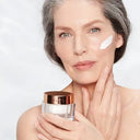 Charlotte's Magic Cream photo 2